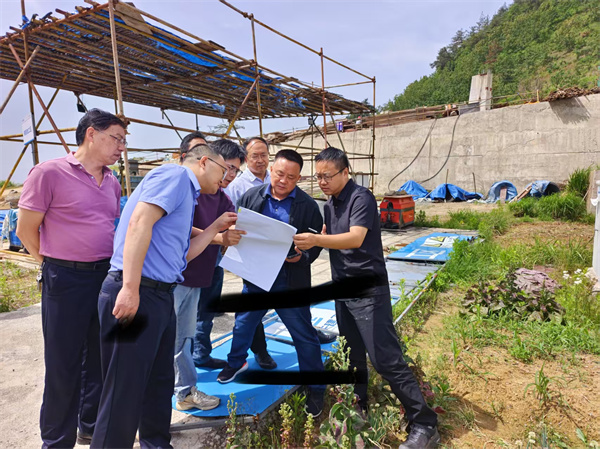 5月7日，洪董，余總陪同王小東副縣長一行調(diào)研湖田山景區(qū)項目.jpg