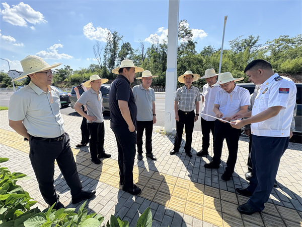 7月2日，戴維常務副縣長帶隊消防站現(xiàn)場調(diào)研.jpg
